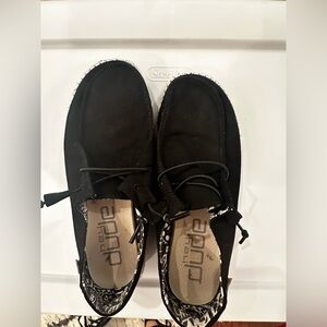 Women’s Hey Dude Black Wendy Size 8